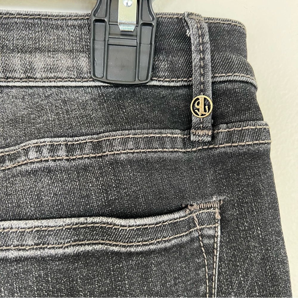 DRIFTWOOD Jackie Black Denim Embroidered Ankle and Pocket Ankle Skinny Jeans - Picture 9 of 16